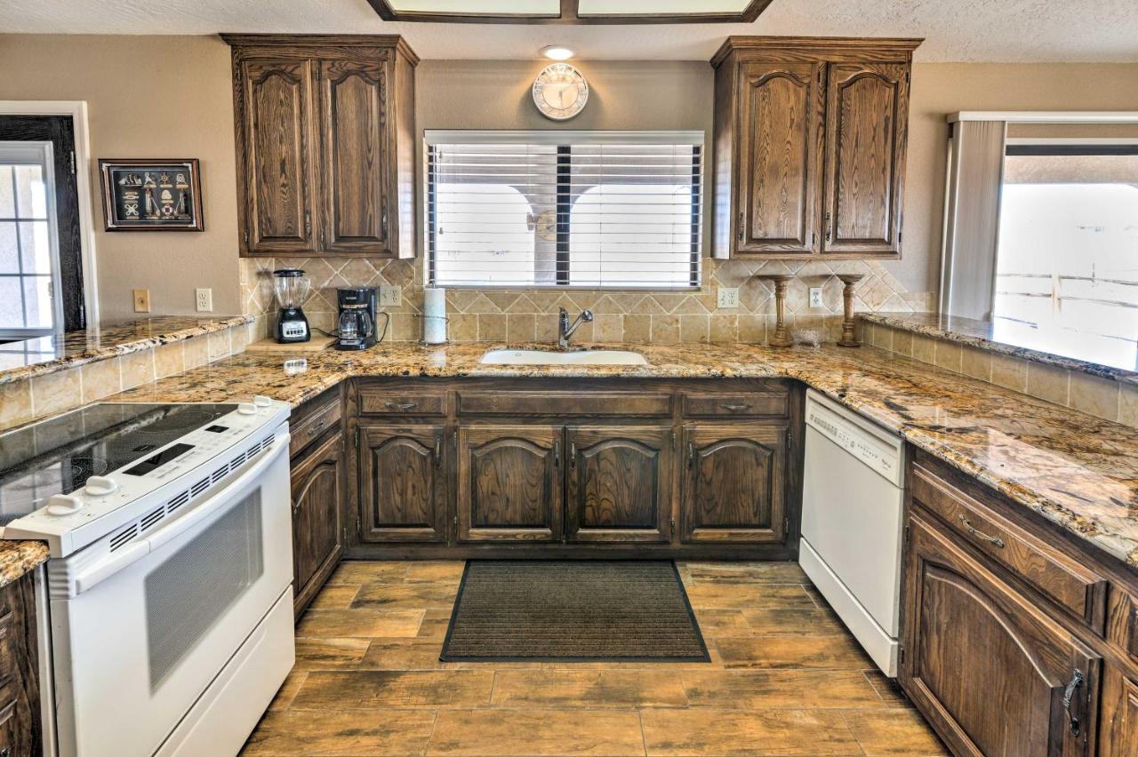 Bullhead City Home With Private Pool, Hot Tub And View エクステリア 写真