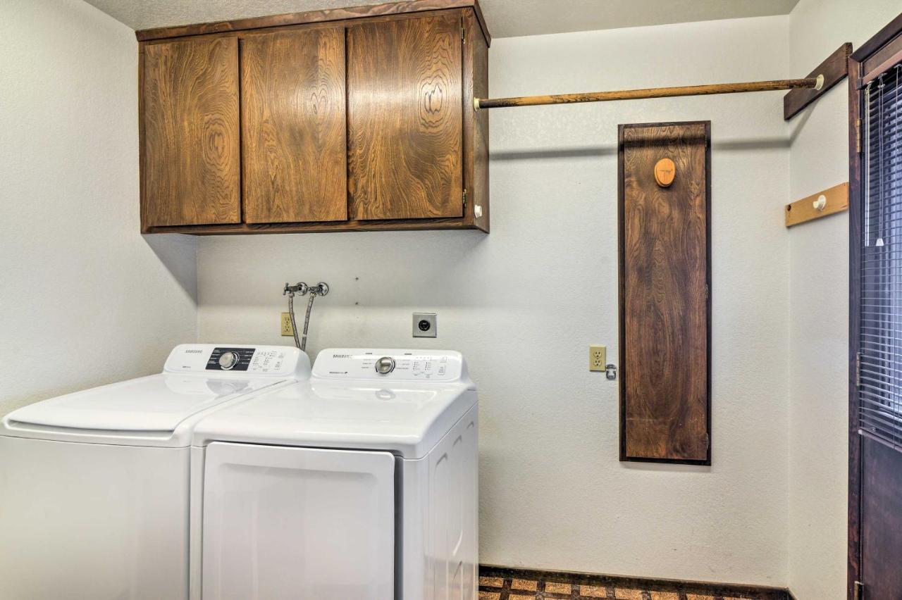 Bullhead City Home With Private Pool, Hot Tub And View エクステリア 写真